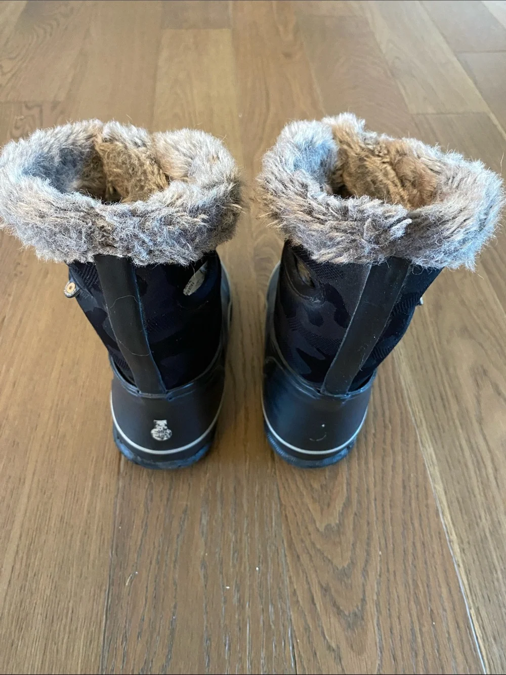 Bogs Black Faux-Fur Trim Lace-Up Winter Boots
